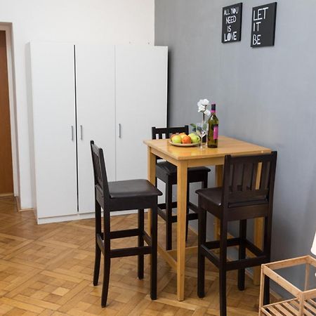 פראג Welcome Apartments On Lublanska מראה חיצוני תמונה