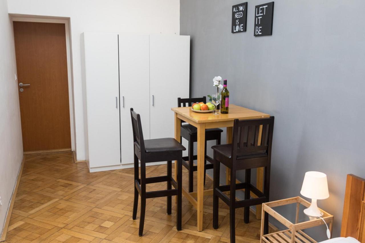 פראג Welcome Apartments On Lublanska מראה חיצוני תמונה