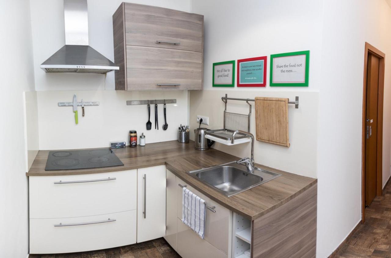 פראג Welcome Apartments On Lublanska מראה חיצוני תמונה